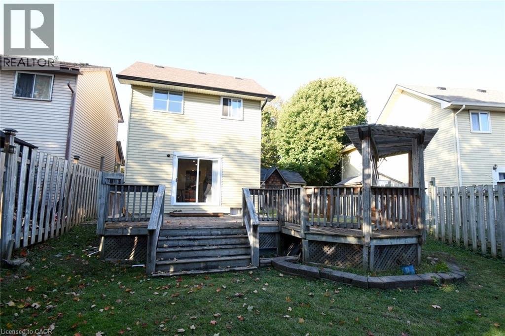 56 Enfield Crescent Property Photo 37