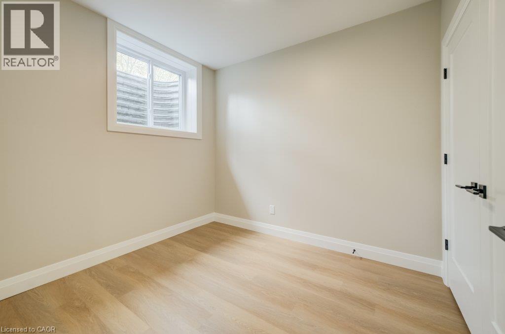 210 Heritage Drive Unit# 1 - Glen Property Photo 12