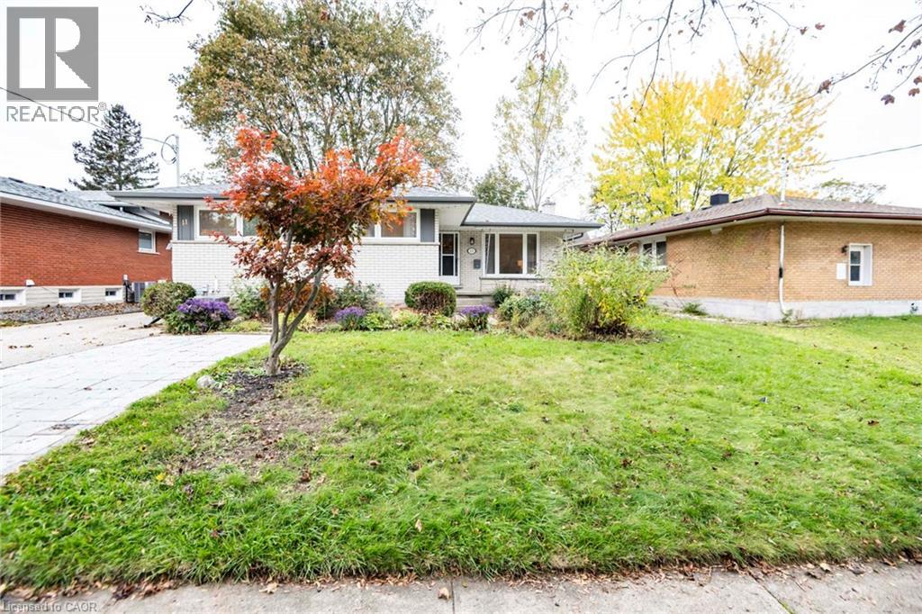 11 Duncairn Avenue Property Photo 1