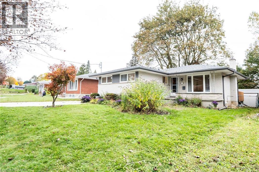 11 Duncairn Avenue Property Photo 2
