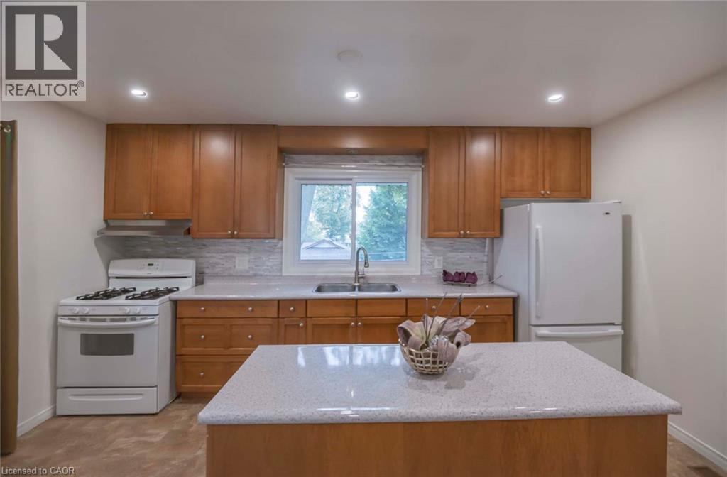 11 Duncairn Avenue Property Photo 9