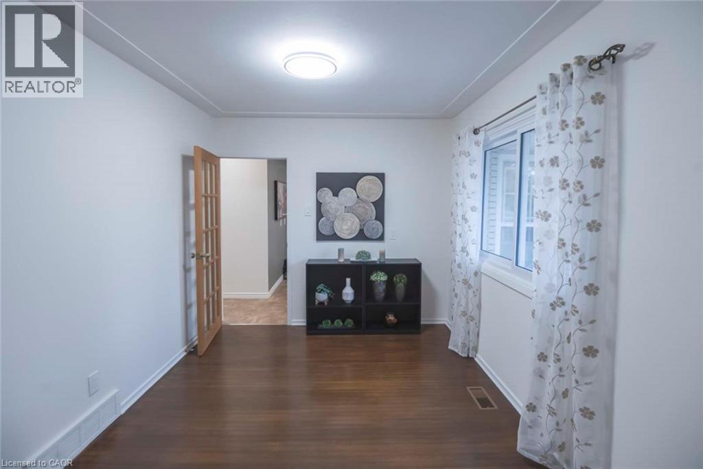 11 Duncairn Avenue Property Photo 13