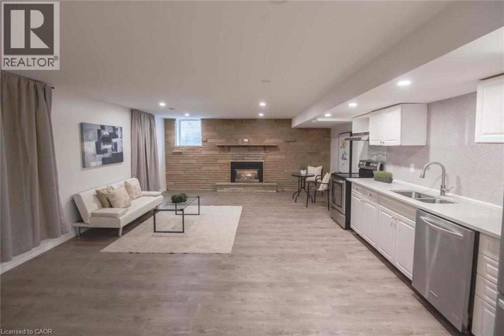 11 Duncairn Avenue Property Photo 21
