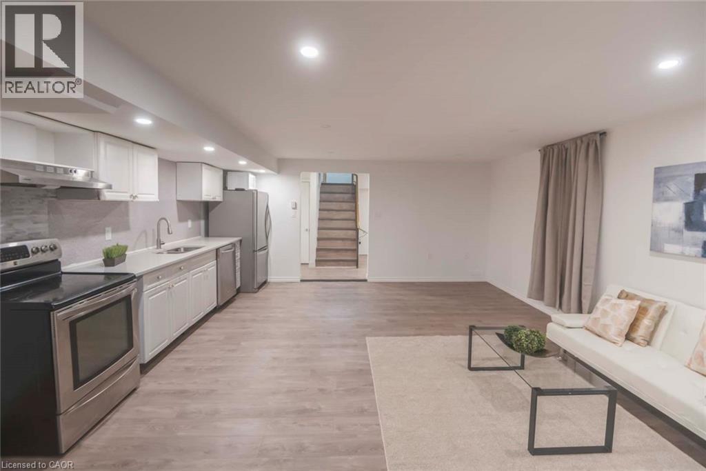 11 Duncairn Avenue Property Photo 27