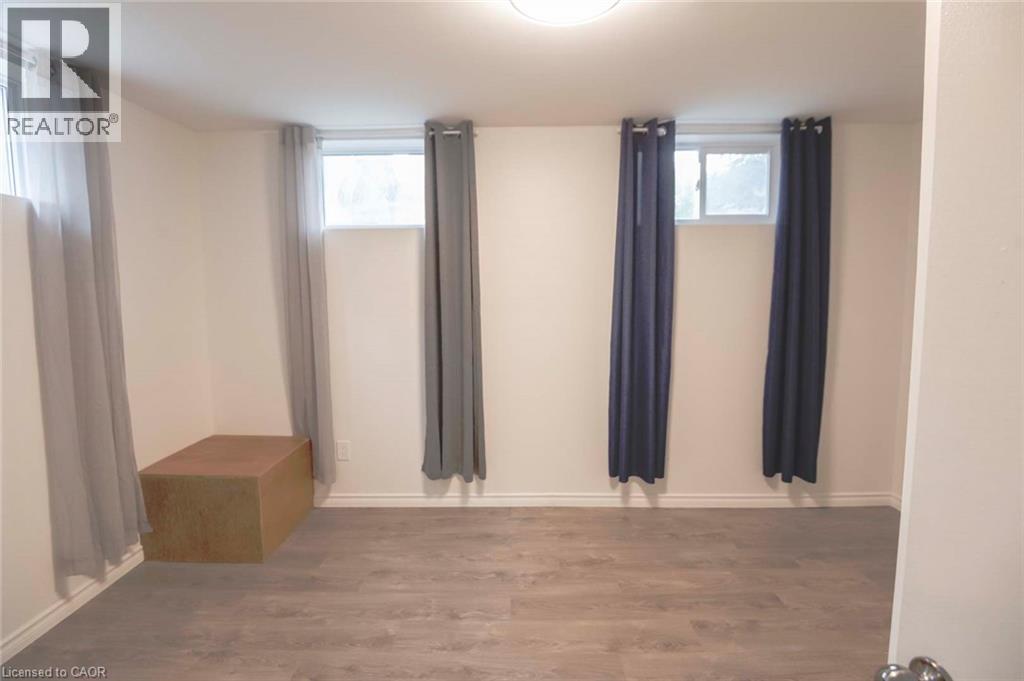 11 Duncairn Avenue Property Photo 30