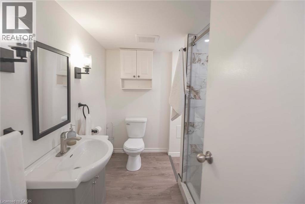 11 Duncairn Avenue Property Photo 33