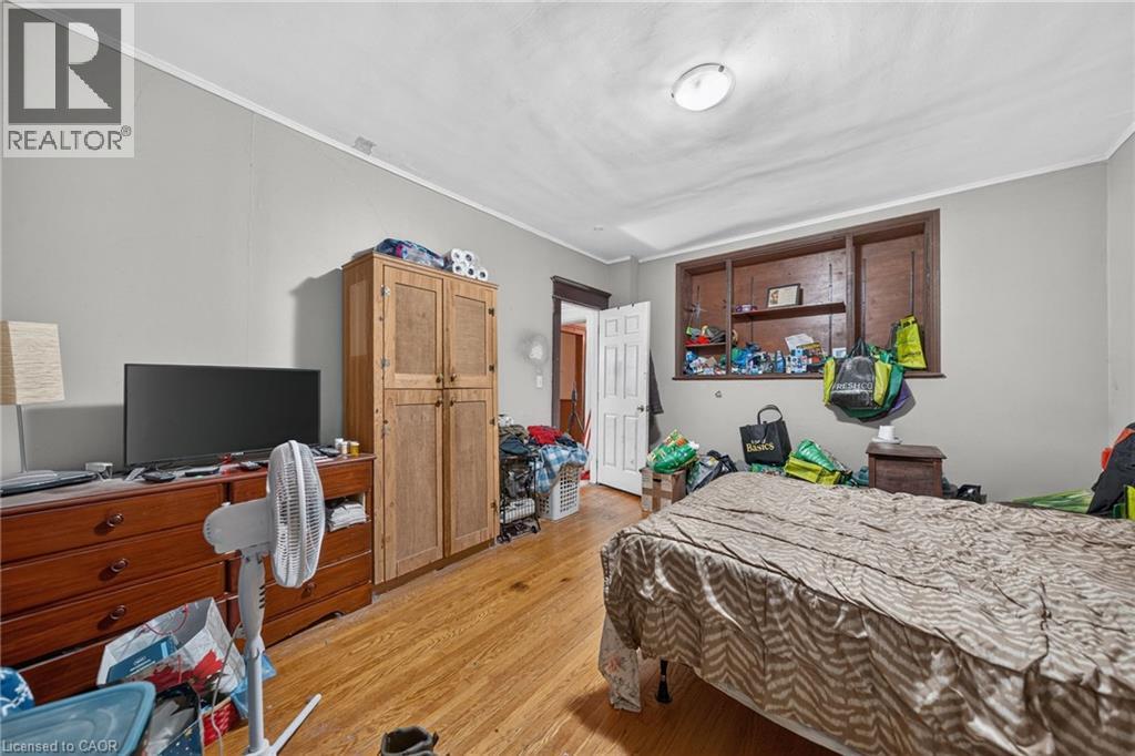 126 Chatham Street Property Photo 6