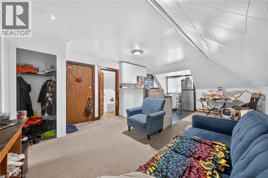 126 Chatham Street Property Photo 16