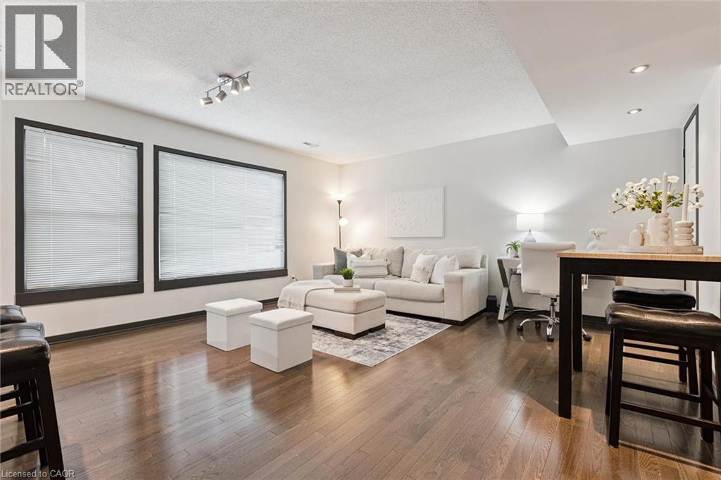 461 Beechwood Place Unit# 47 Property Photo 5