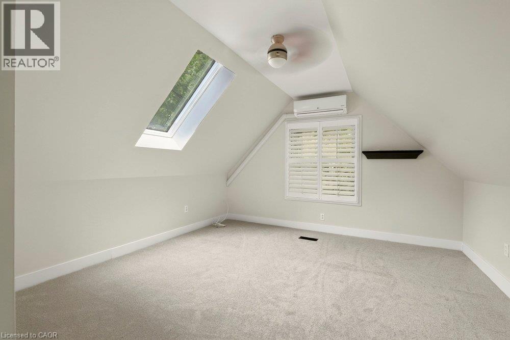 977 Long Drive Property Photo 21
