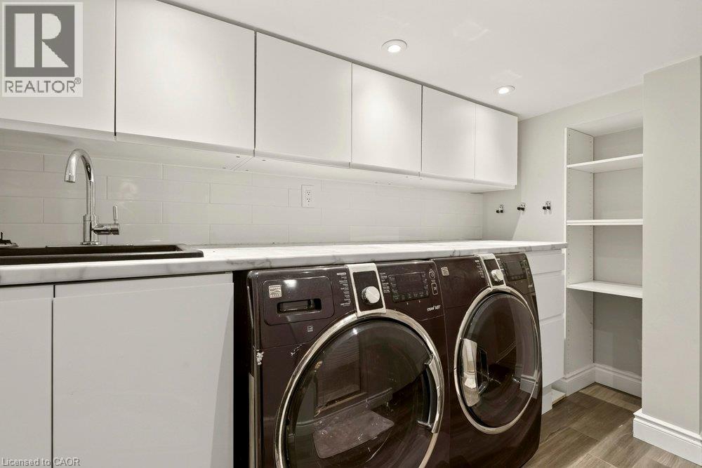 977 Long Drive Property Photo 25