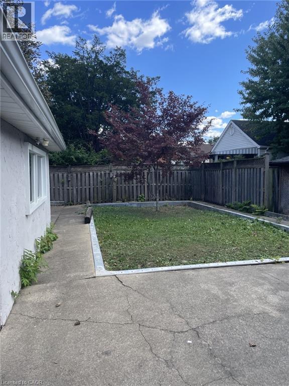 225 East 14th Street Unit# Upper Property Photo 6
