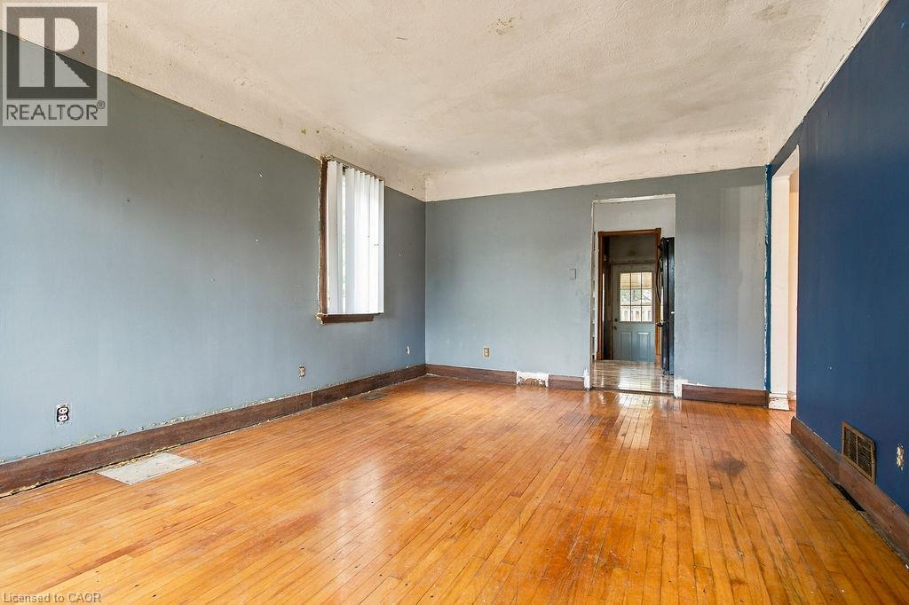 1353 Birch Avenue Property Photo 5