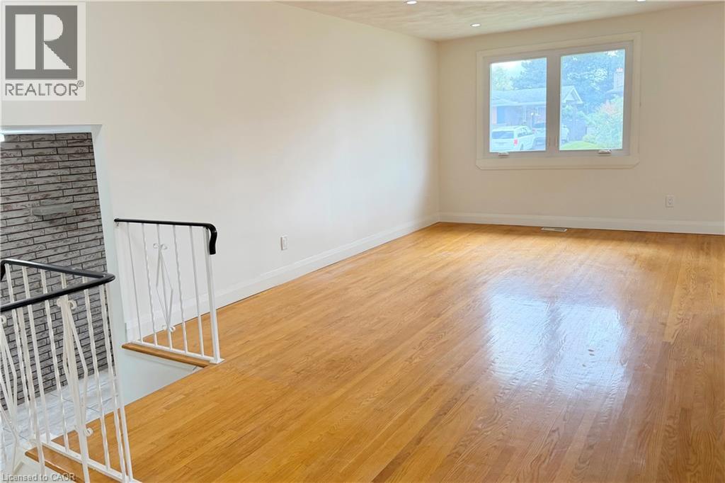 11 Glenmurray Court Property Photo 6