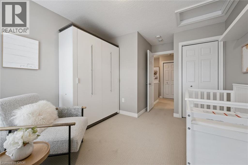 1114 Fairway Road N Unit# B Property Photo 14