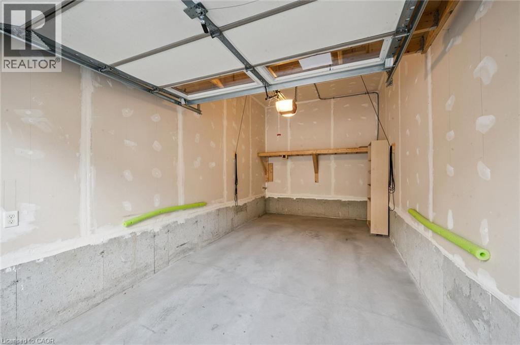 1114 Fairway Road N Unit# B Property Photo 24