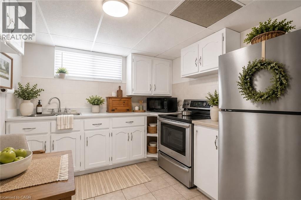 374 Upper Wentworth Street Property Photo 1