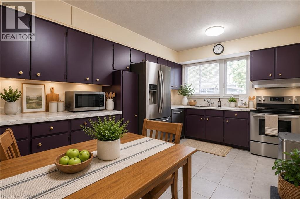 374 Upper Wentworth Street Property Photo 32