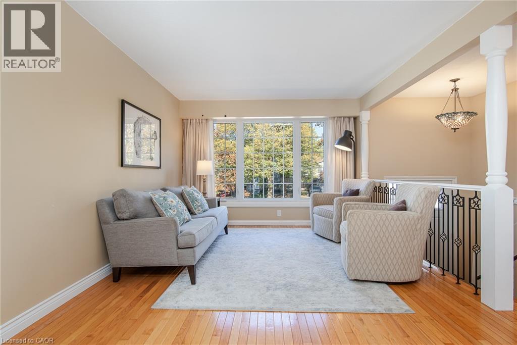 118 Wheatfield Crescent Property Photo 3