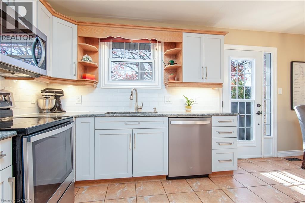 118 Wheatfield Crescent Property Photo 15