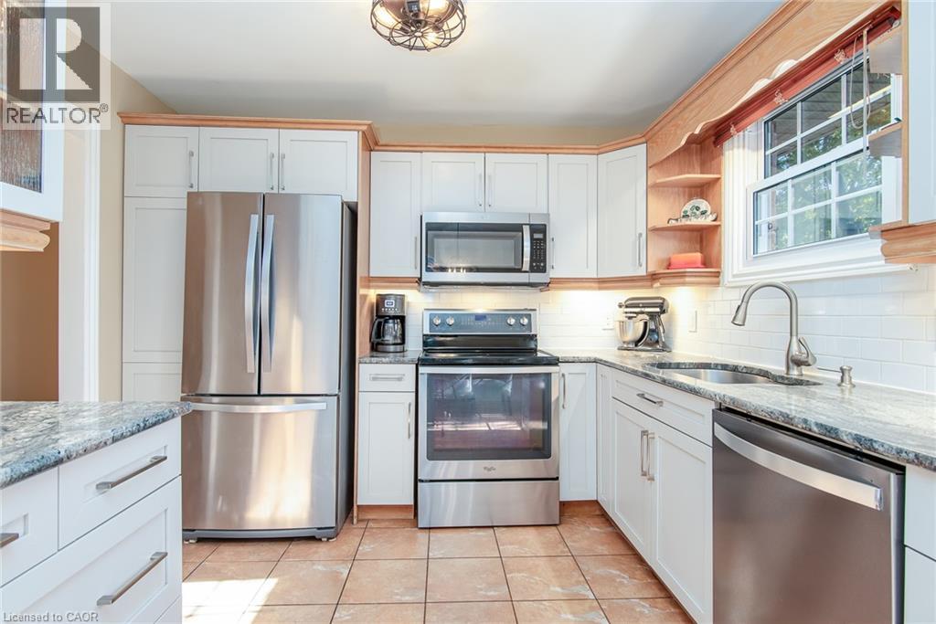 118 Wheatfield Crescent Property Photo 18