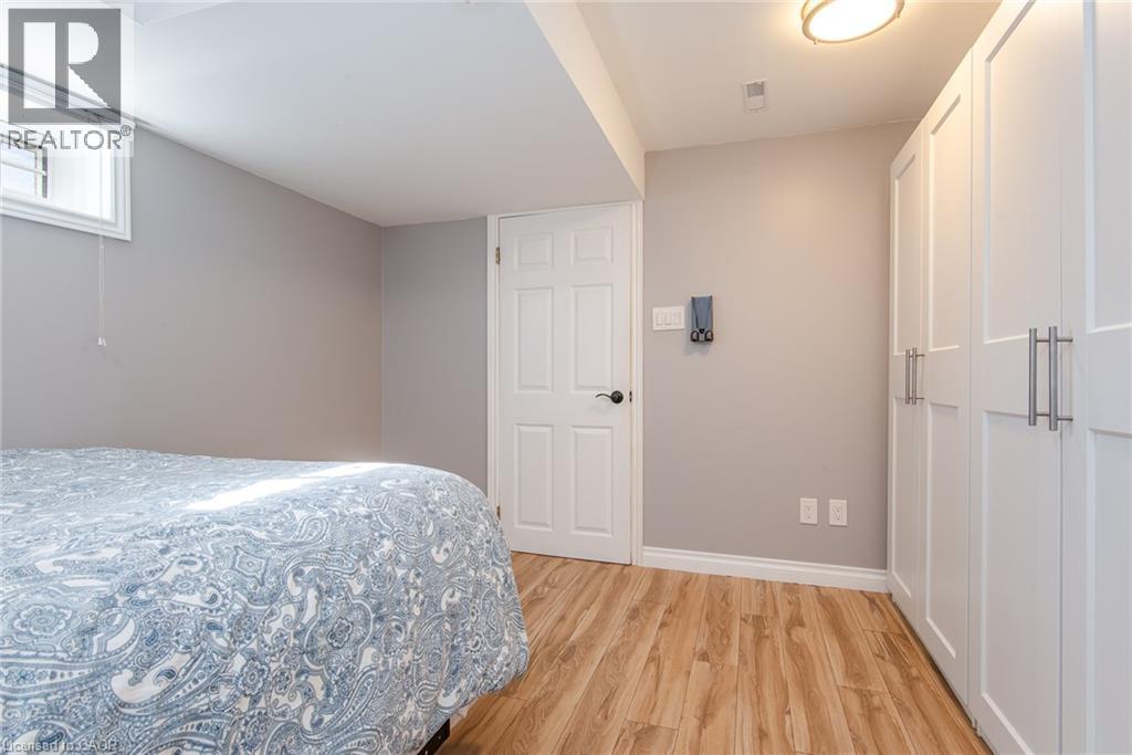 118 Wheatfield Crescent Property Photo 38
