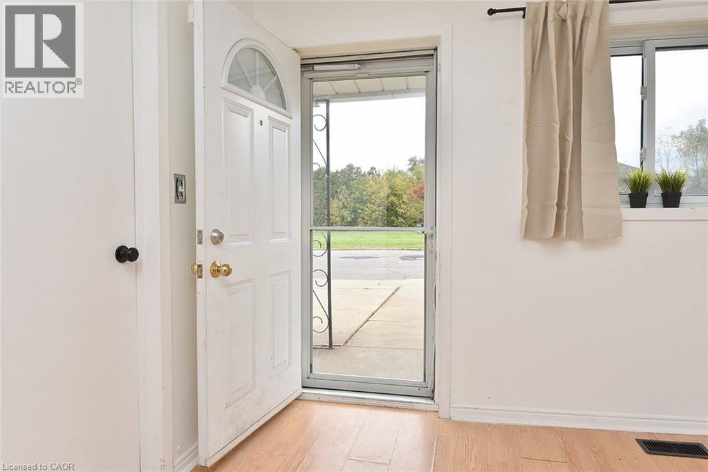 201 Strathearne Avenue Property Photo 3