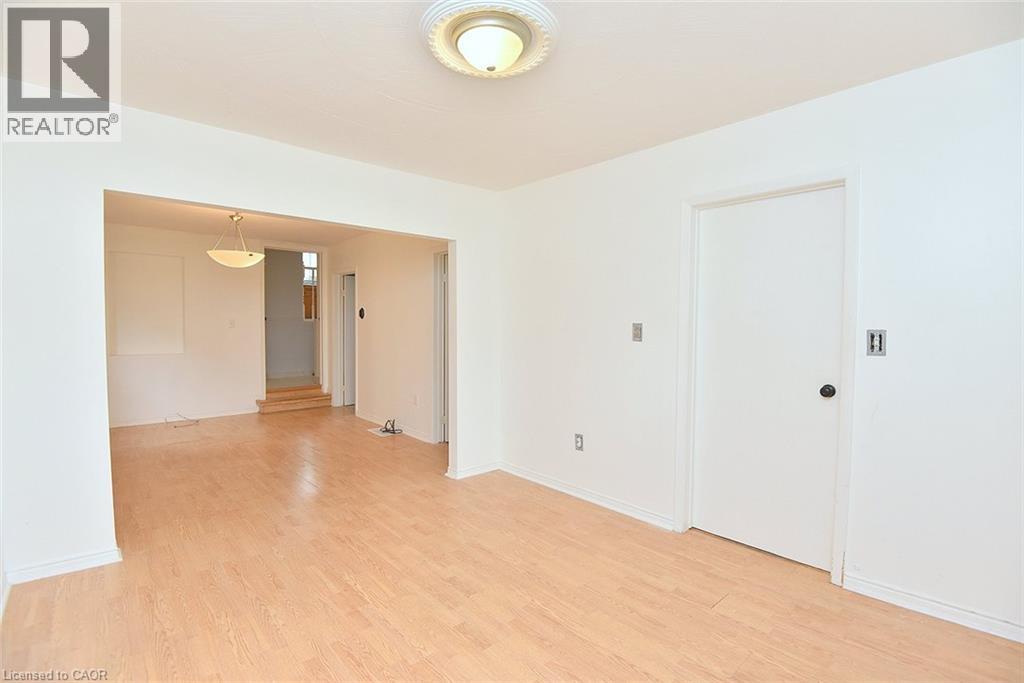 201 Strathearne Avenue Property Photo 6