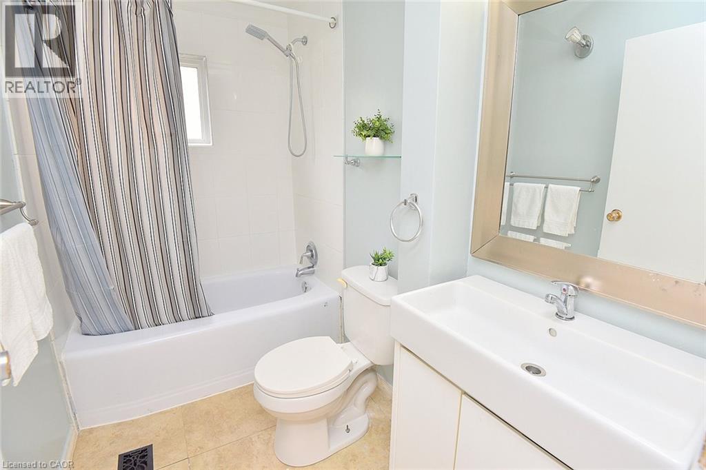 201 Strathearne Avenue Property Photo 15