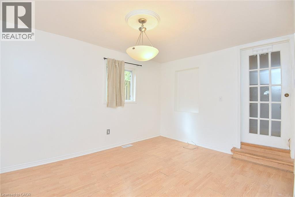 201 Strathearne Avenue Property Photo 16