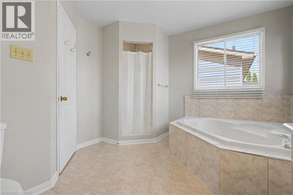 194 Glenvalley Drive Property Photo 33