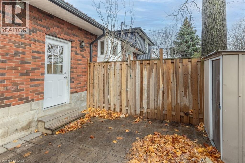 2142 Parkway Drive Unit# Lower Property Photo 3