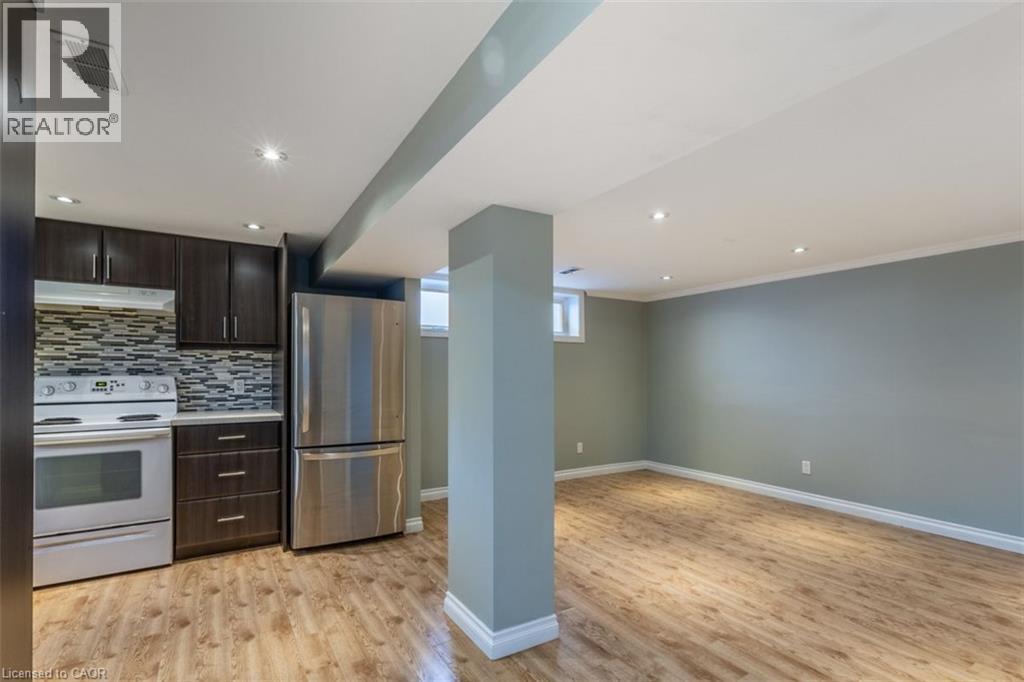 2142 Parkway Drive Unit# Lower Property Photo 10