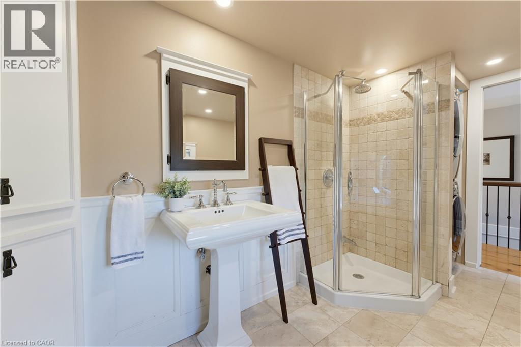 1719 Powerline Road W Property Photo 24