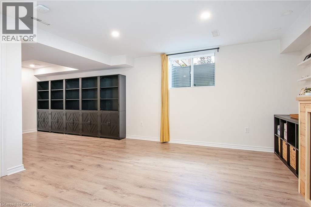 290 William Street Property Photo 40