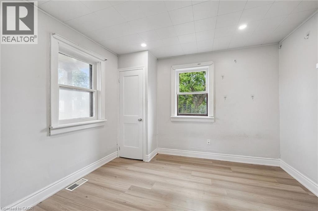 1279 Hamilton Street Property Photo 4