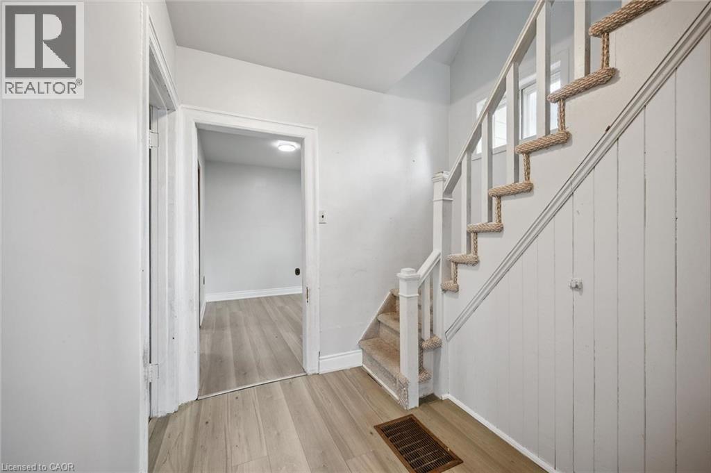 1279 Hamilton Street Property Photo 9