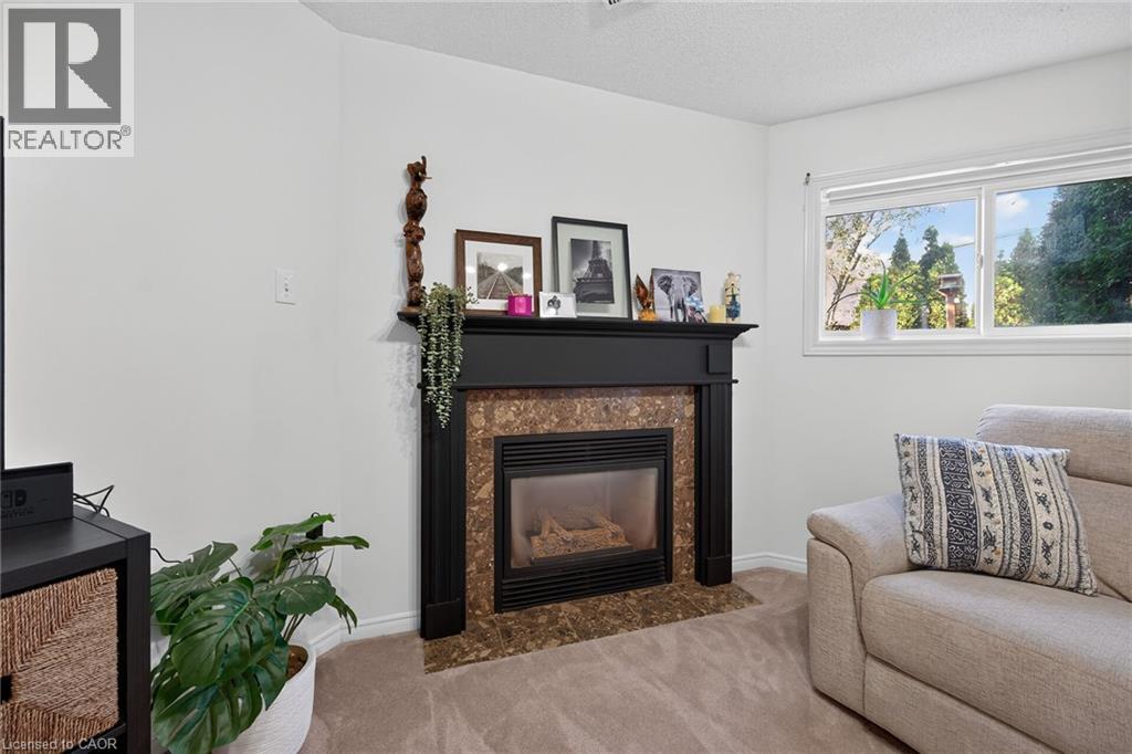 37 Glenhollow Drive Property Photo 30