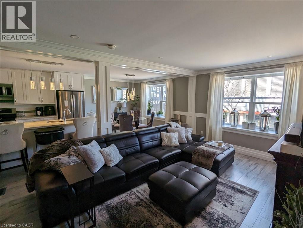 326 Ottawa Street Property Photo 7