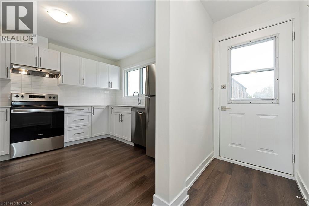 20 Anna Capri Drive Unit# 3 Property Photo 5