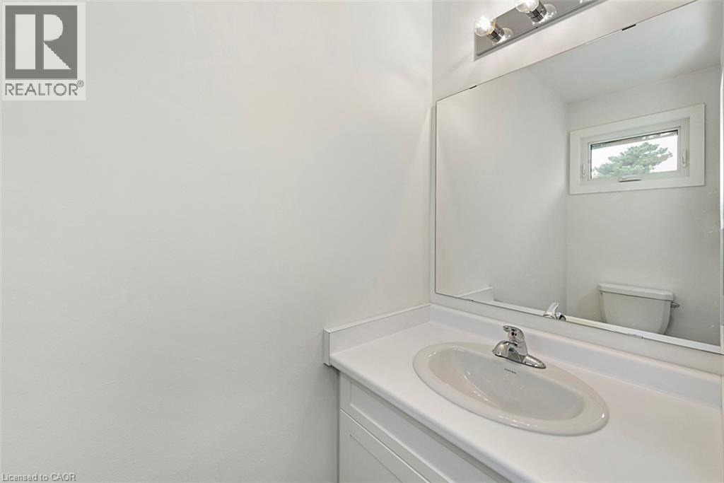 20 Anna Capri Drive Unit# 3 Property Photo 8