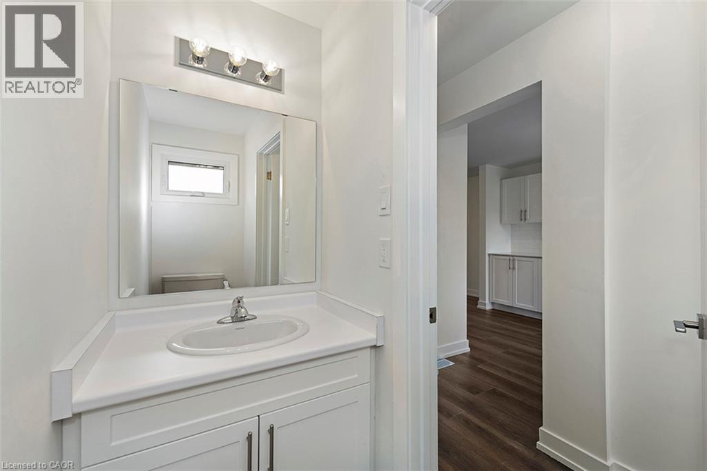 20 Anna Capri Drive Unit# 3 Property Photo 9
