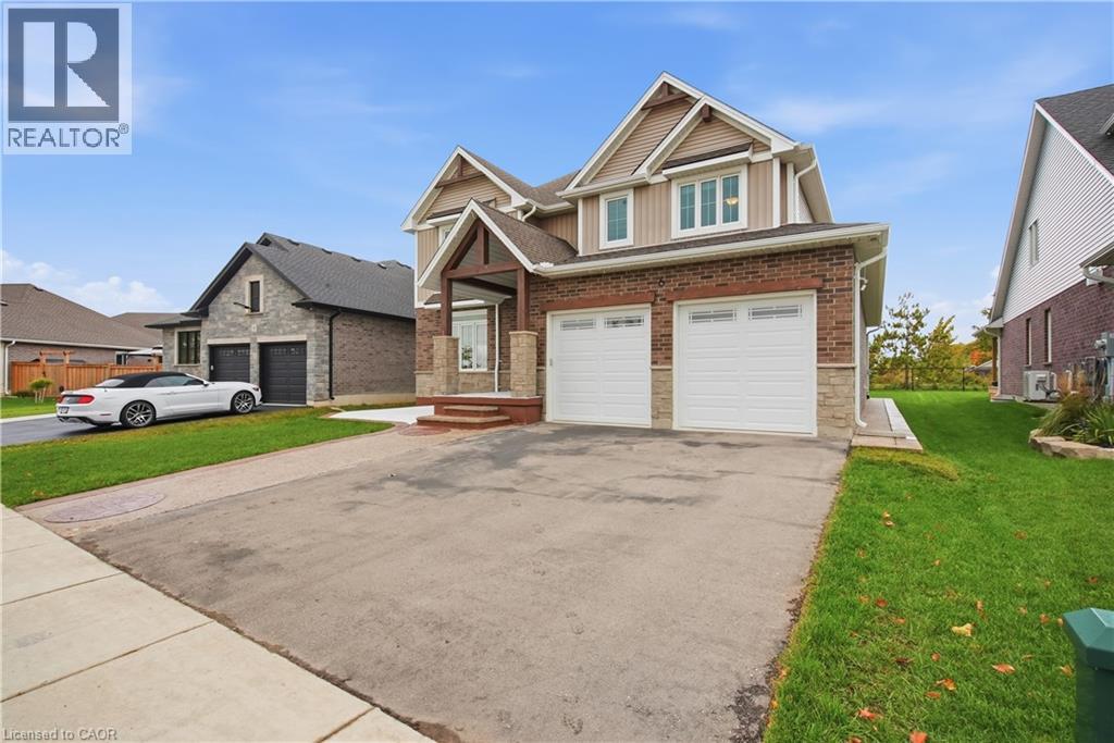 6 Feathers Crossing Property Photo 2