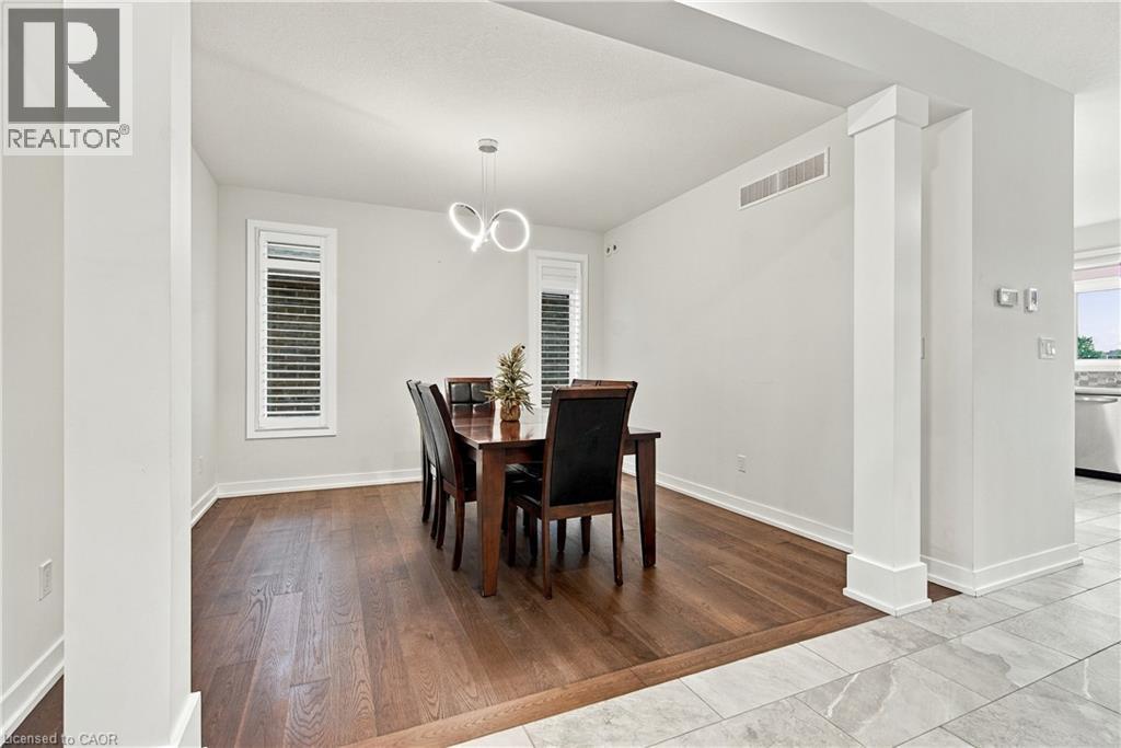 6 Feathers Crossing Property Photo 16