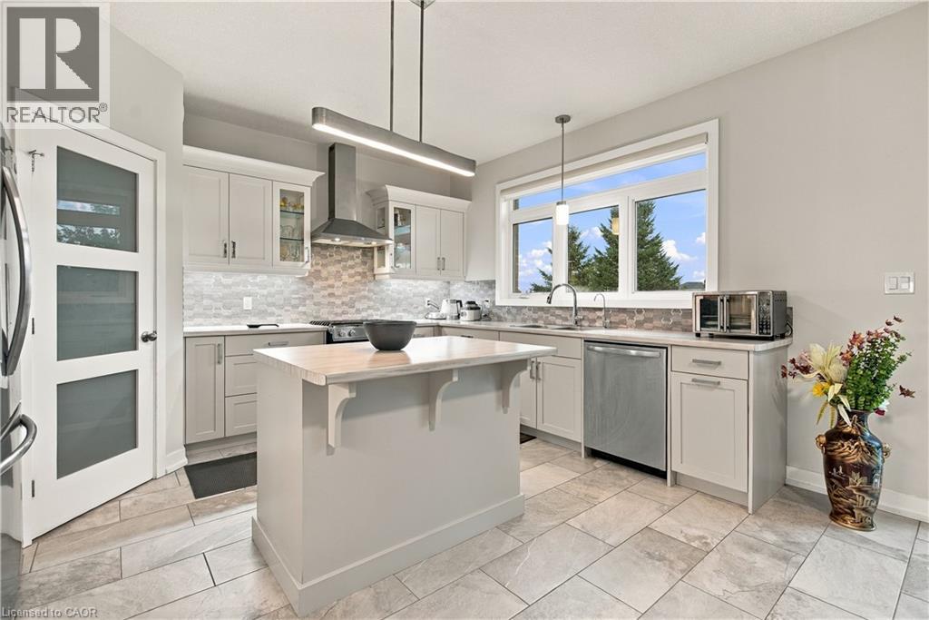 6 Feathers Crossing Property Photo 19