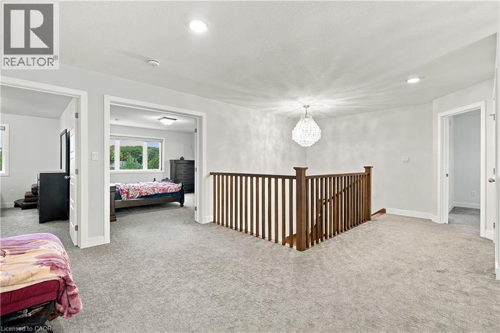 6 Feathers Crossing Property Photo 28