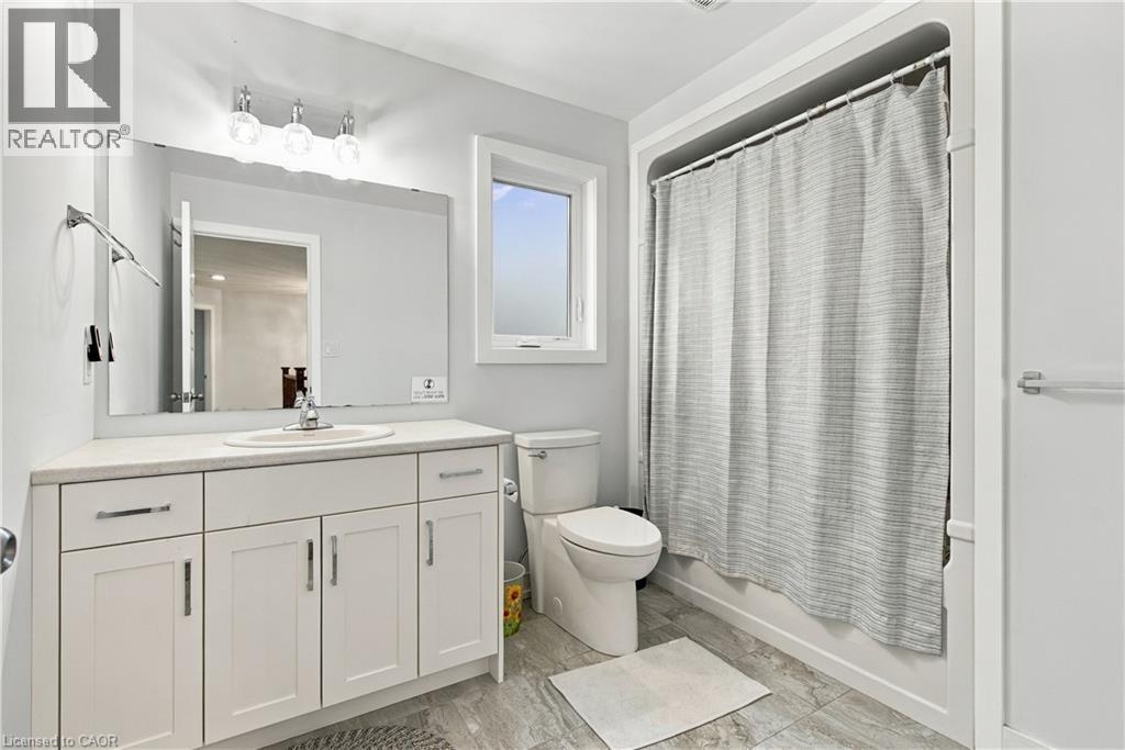 6 Feathers Crossing Property Photo 34