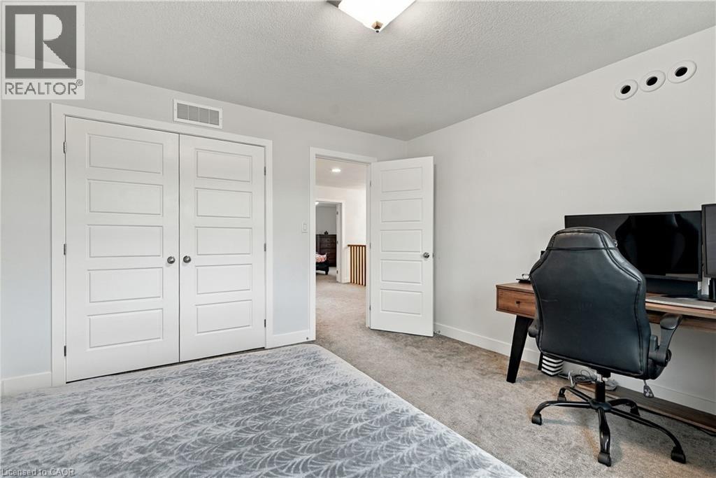 6 Feathers Crossing Property Photo 36