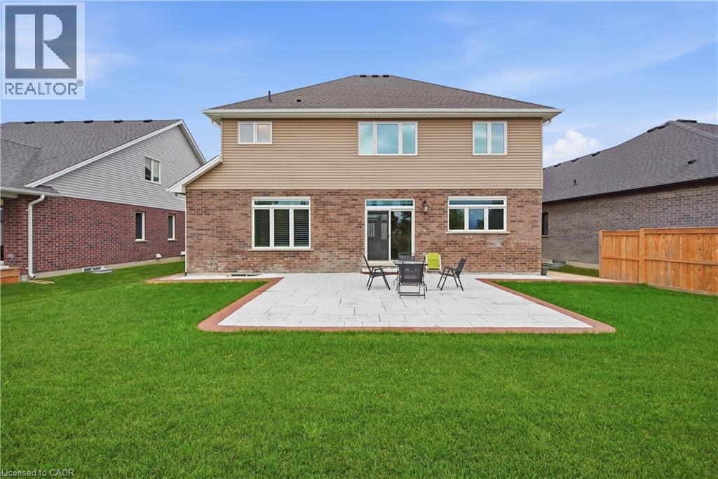 6 Feathers Crossing Property Photo 49