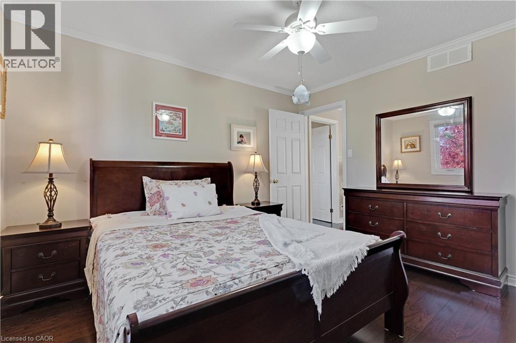 548 Sandbrooke Court Property Photo 32